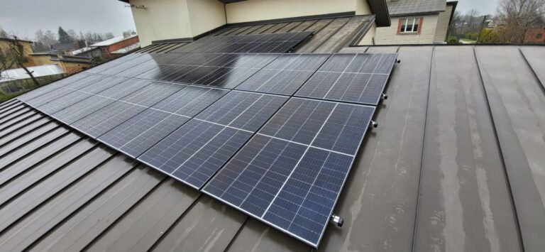 Adzis 8 kW päikesejaam Sunergiast